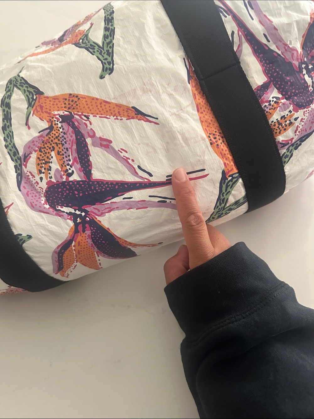 ALOHA Collection Duffle Bag in Paradise on Repeat Print - Picture 7 of 8